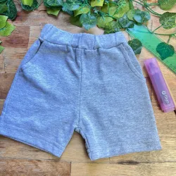 Short colegial de niños rustico